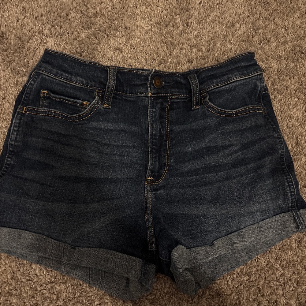 Hollister Jean shorts - Size 5
